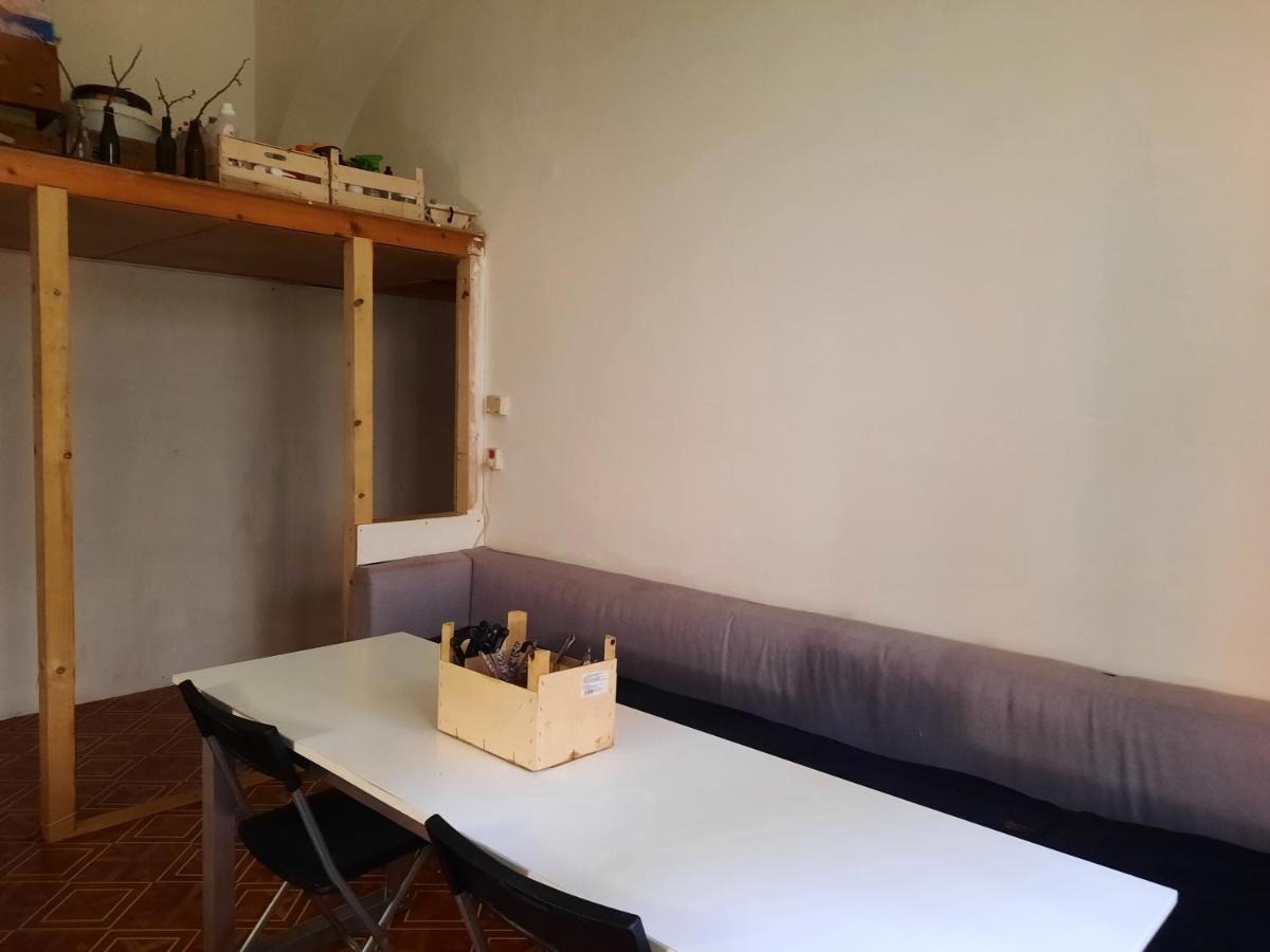Downtown Prague Minimalistic Room In Flatshare Экстерьер фото