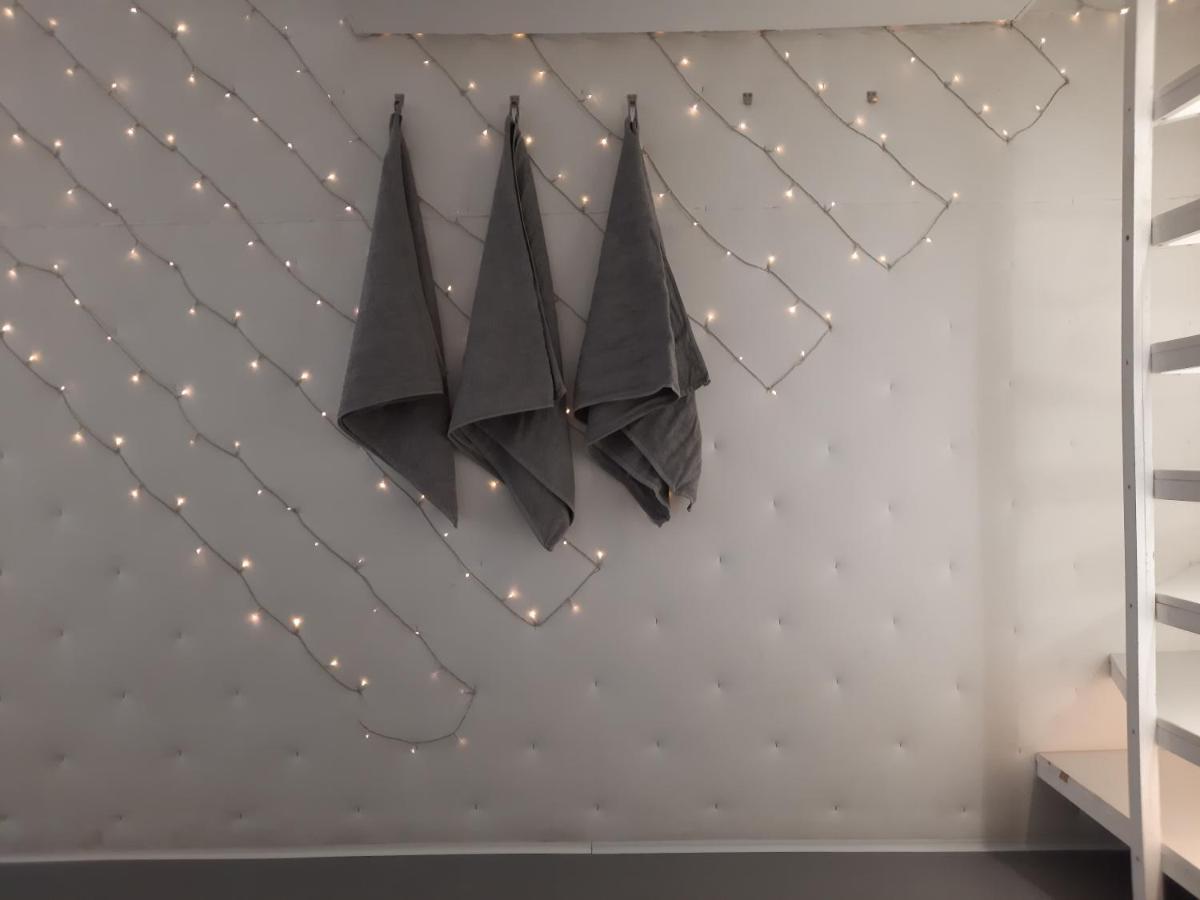 Downtown Prague Minimalistic Room In Flatshare Экстерьер фото